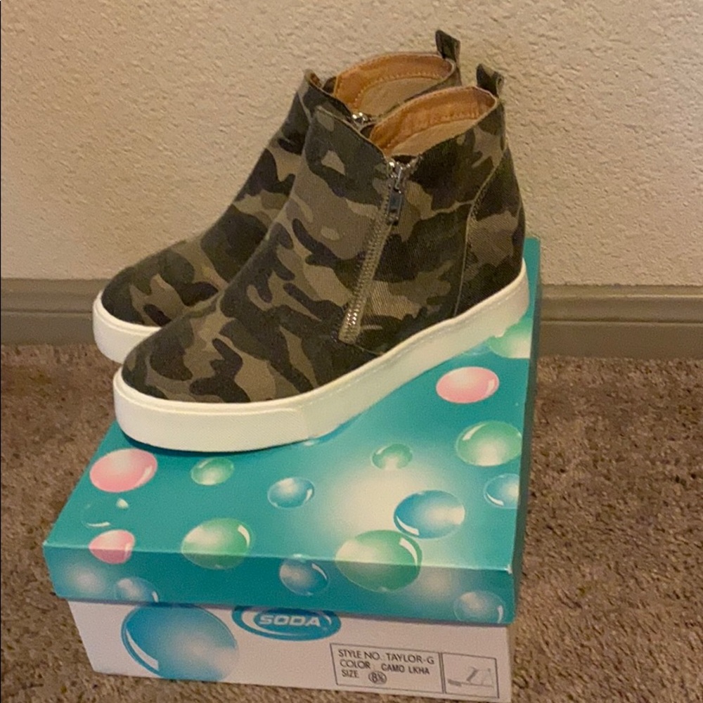 Camo Sneakers with Wedge